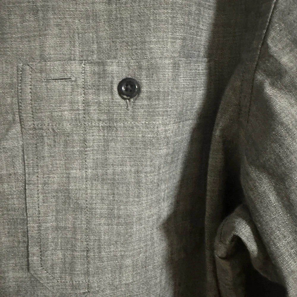Banana Republic Mens Grey Shirt,Double Pocket Chambray, Size (L)